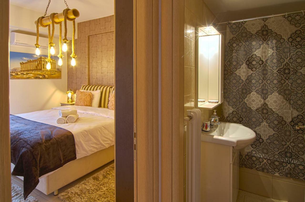 Just Athens Apt 130Sqm One Step From Metro ภายนอก รูปภาพ